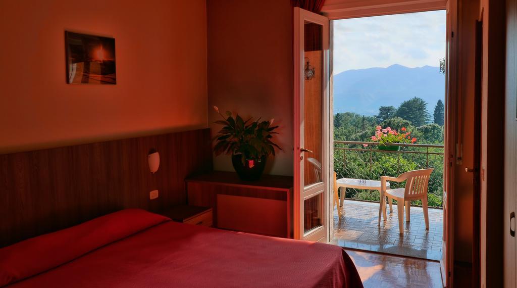 Albergo Ristorante Monterosa Ameno Exteriér fotografie